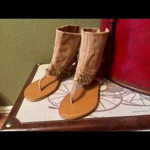 Tan gladiator sandals size 6